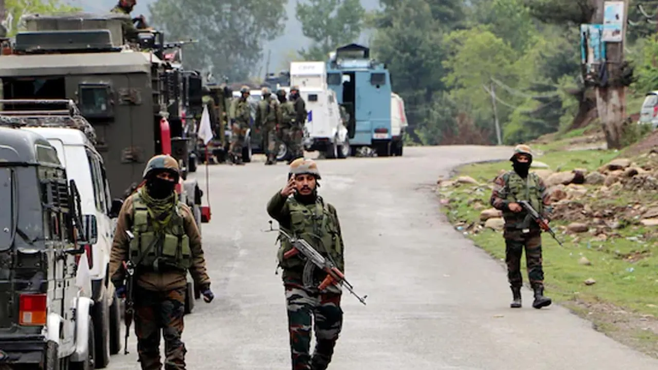 Gunmen Kill At Least 24 Tourists in Kashmir